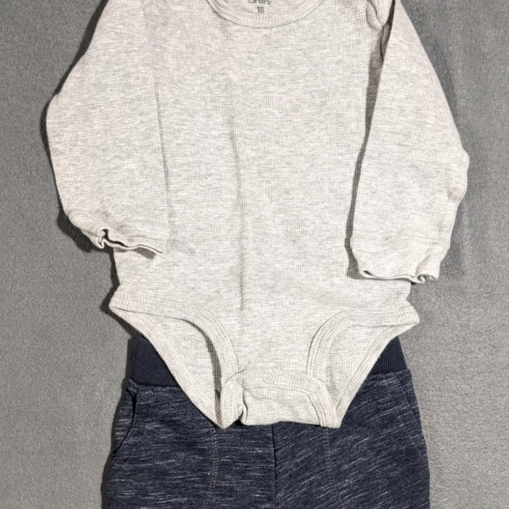 Boys long sleeve bodysuit and pants size 18‎ months